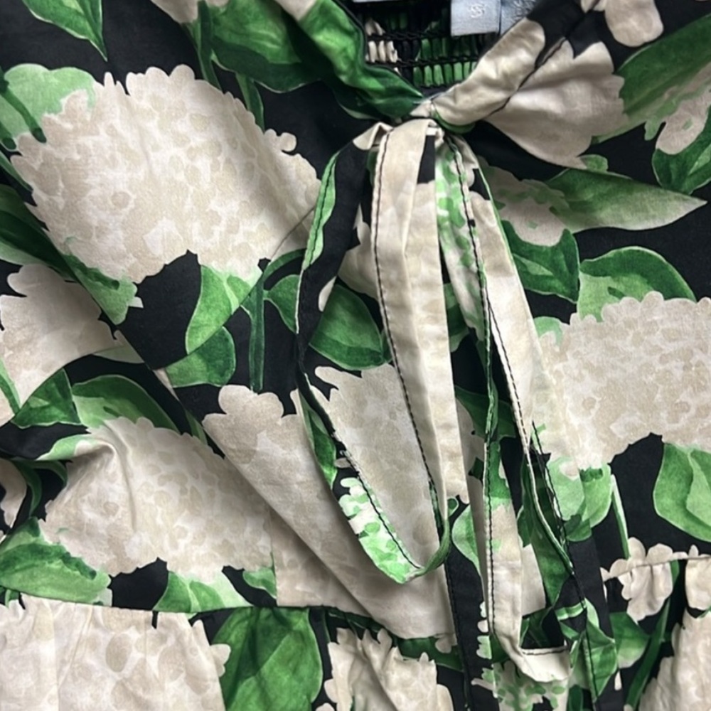 Hill House hydrangea Green and White Floral Dress - Picture 6 of 7